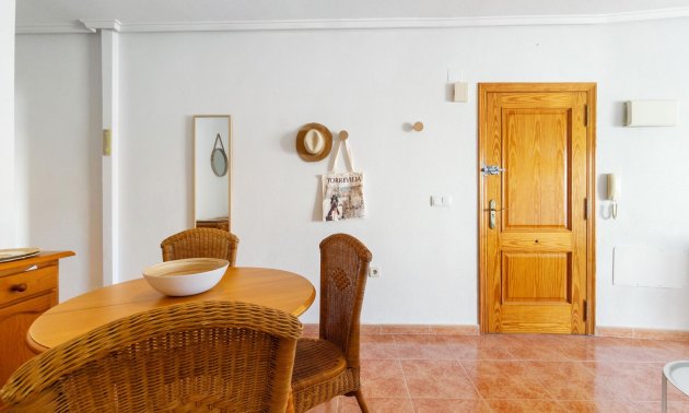 Reventa - Apartamento / piso -
Torrevieja - Torrevieja - Centre