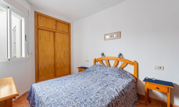 Reventa - Apartamento / piso -
Torrevieja - Torrevieja - Centre