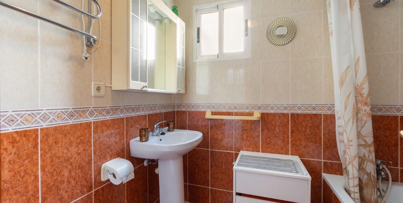 Reventa - Apartamento / piso -
Torrevieja - Torrevieja - Centre