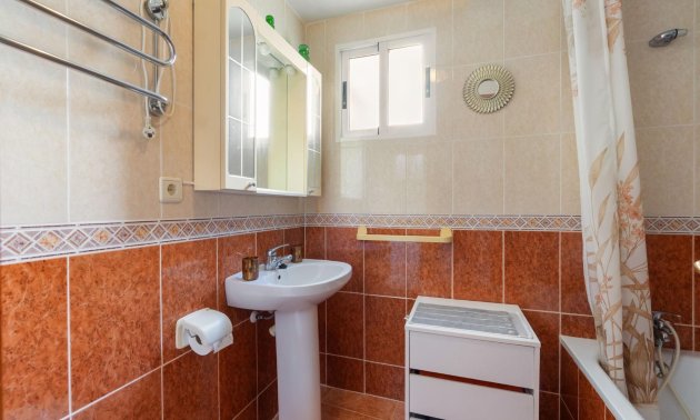 Reventa - Apartamento / piso -
Torrevieja - Torrevieja - Centre