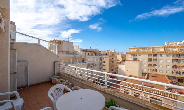 Reventa - Apartamento / piso -
Torrevieja - Torrevieja - Centre