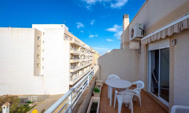 Reventa - Apartamento / piso -
Torrevieja - Torrevieja - Centre