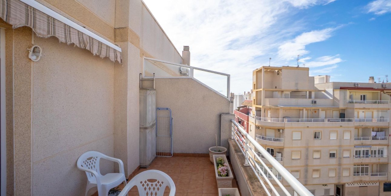 Reventa - Apartamento / piso -
Torrevieja - Torrevieja - Centre