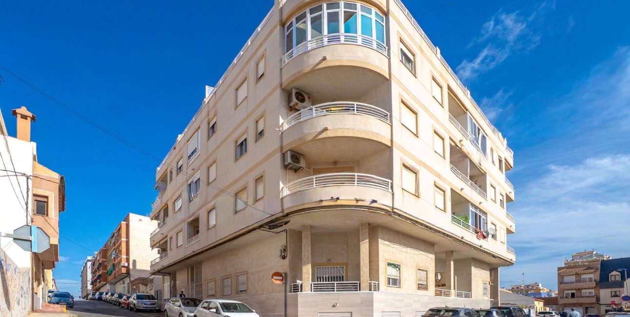 Reventa - Apartamento / piso -
Torrevieja - Torrevieja - Centre