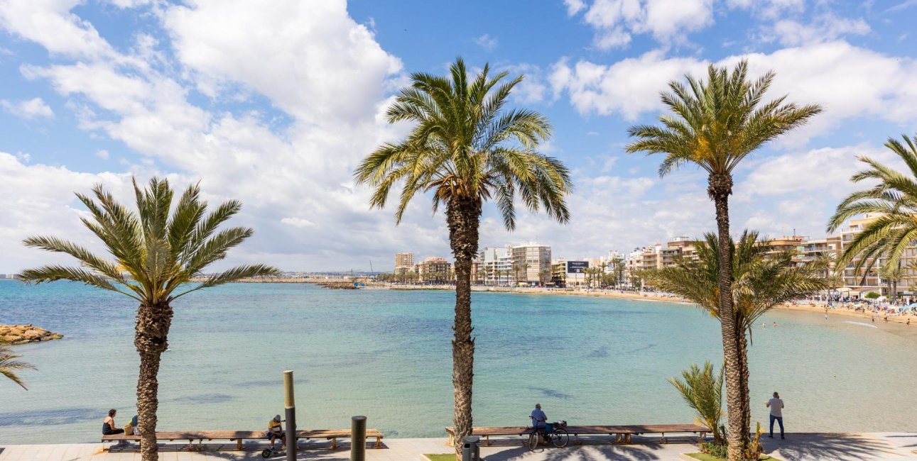 Reventa - Apartamento / piso -
Torrevieja - Playa del Cura