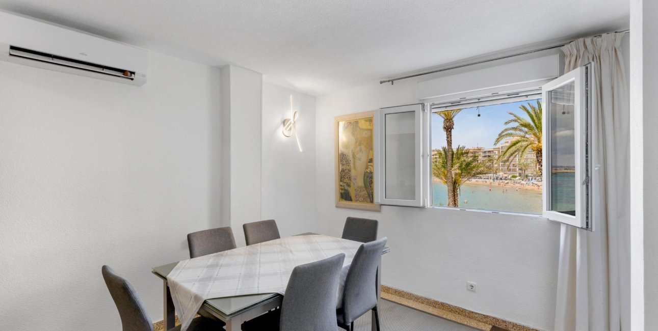 Reventa - Apartamento / piso -
Torrevieja - Playa del Cura