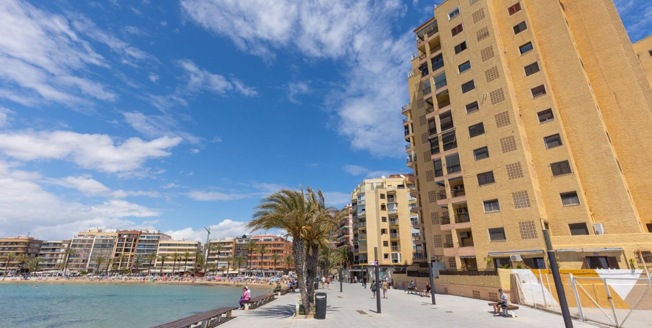 Reventa - Apartamento / piso -
Torrevieja - Playa del Cura