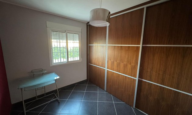 Resale - Villa -
Torrevieja - San Luis - Chaparal