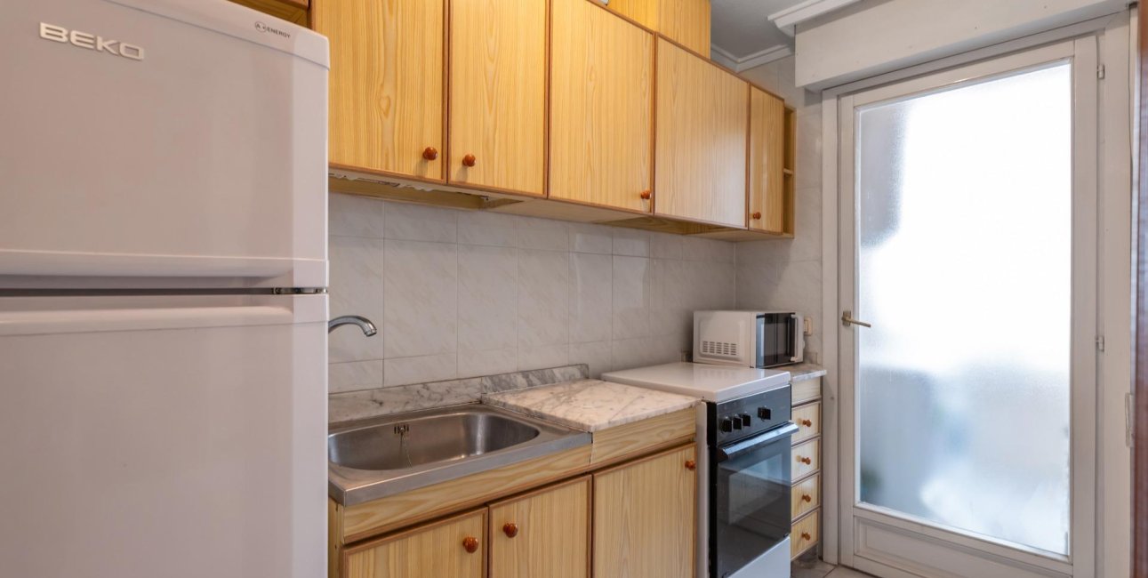 Resale - Apartment / flat -
Torrevieja - Centro