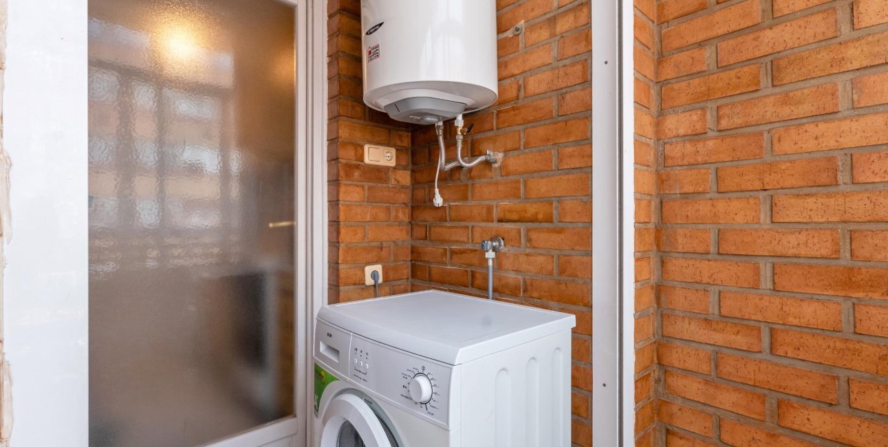 Resale - Apartment / flat -
Torrevieja - Centro