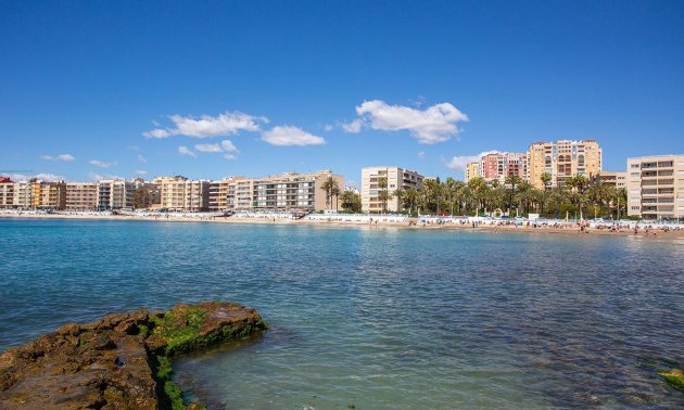 Resale - Apartment / flat -
Torrevieja - Centro