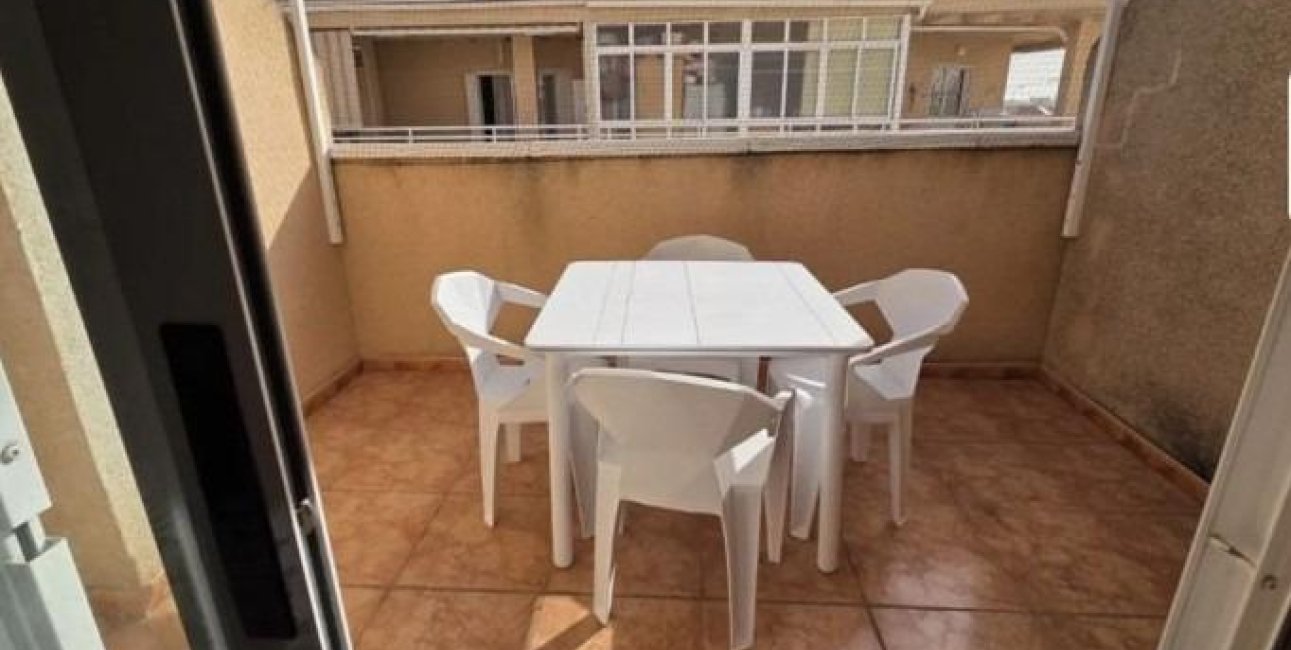 Reventa - Ático -
Torrevieja - Estacion de autobuses