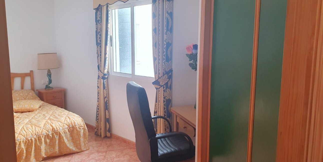 Reventa - Ático -
Torrevieja - Estacion de autobuses