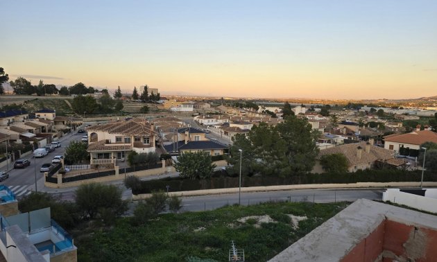 Rynek pierwotny - Dom Szeregowy -
Bigastro - pueblo