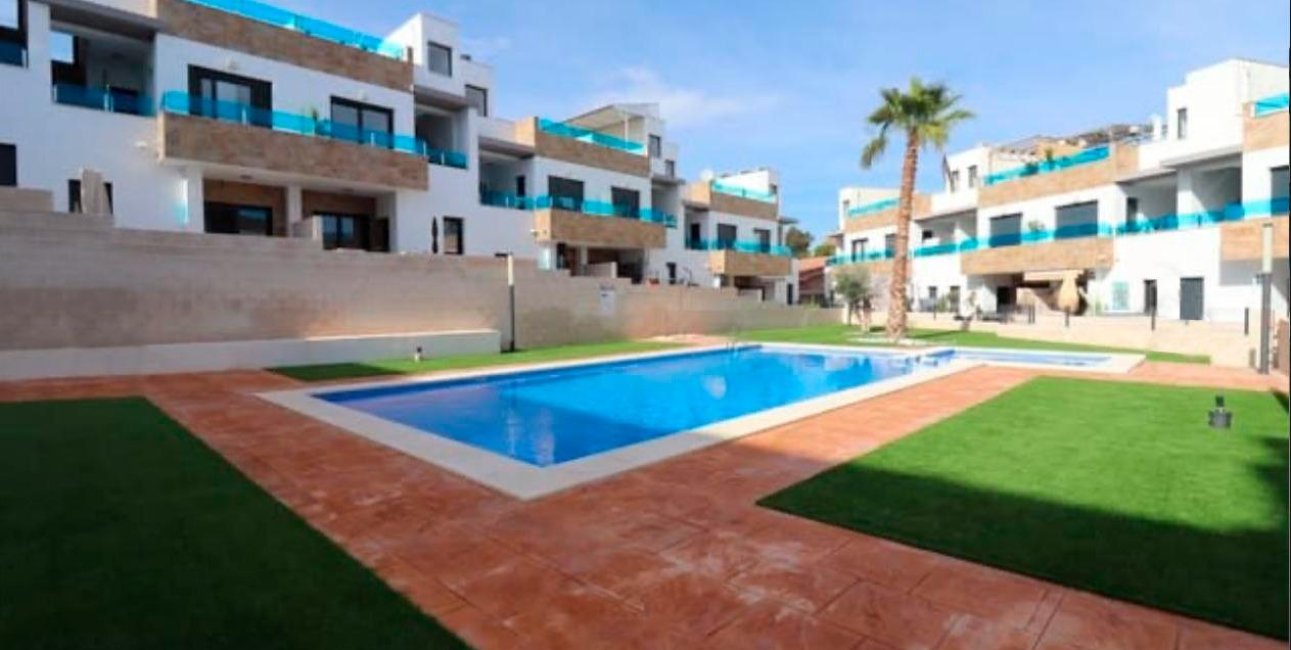 Rynek pierwotny - Dom Szeregowy -
Bigastro - pueblo