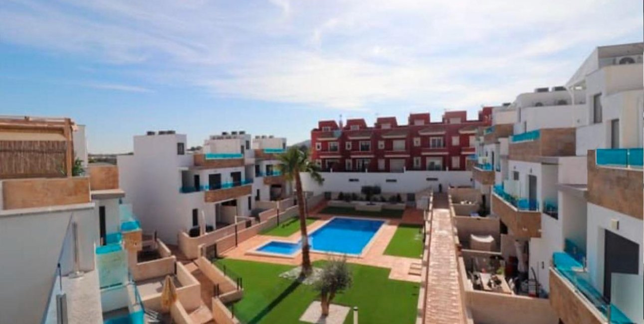 Rynek pierwotny - Dom Szeregowy -
Bigastro - pueblo