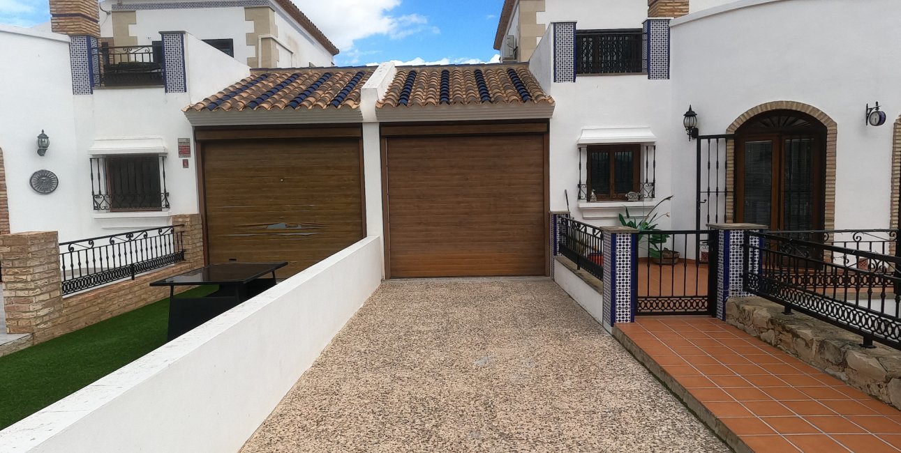 Rynek wtórny - Willa -
Algorfa - La Finca Golf Resort