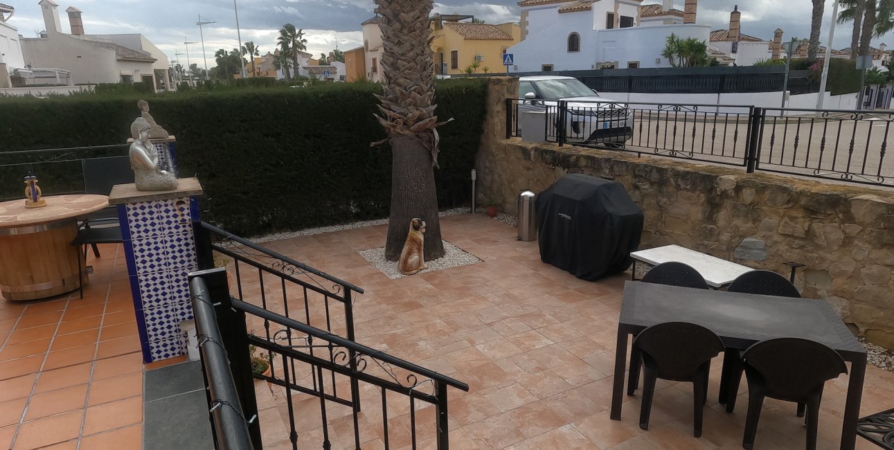 Rynek wtórny - Willa -
Algorfa - La Finca Golf Resort