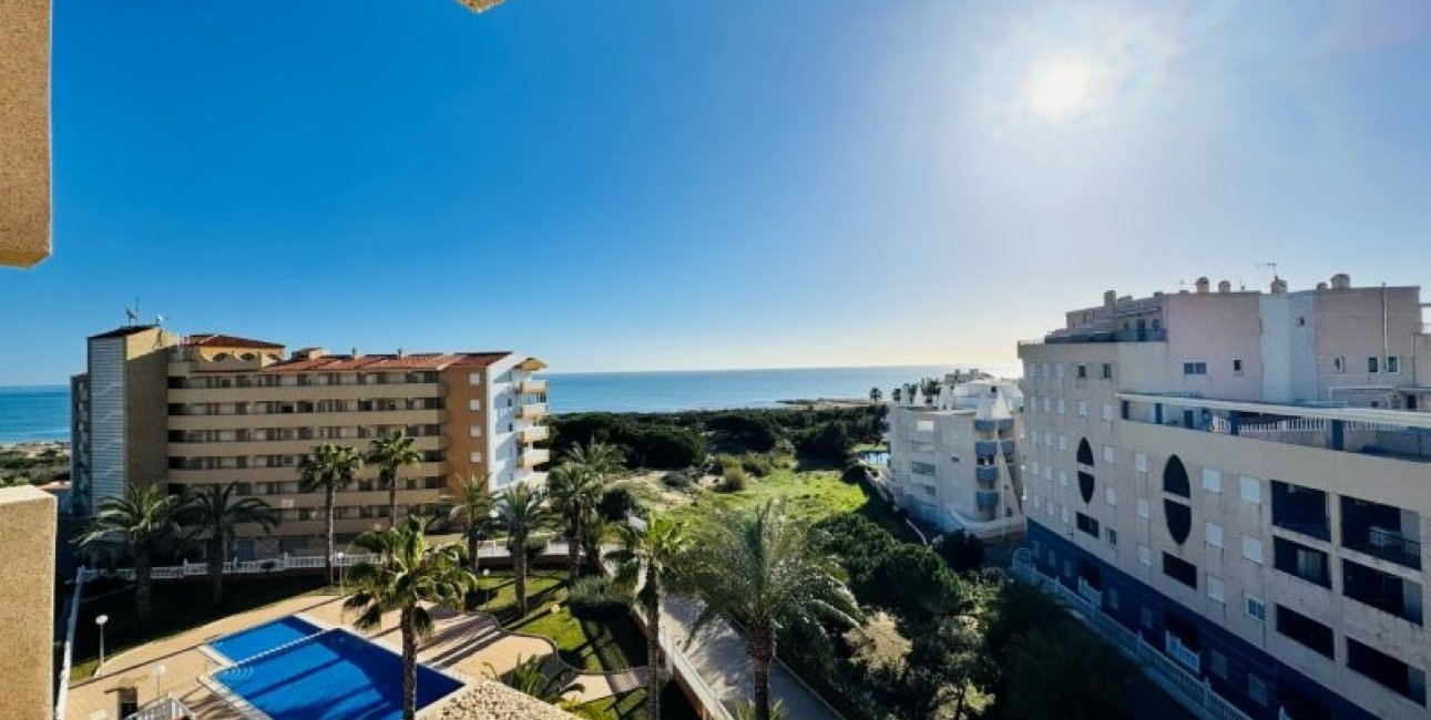 Resale - Penthouse -
Torrevieja - Alanis