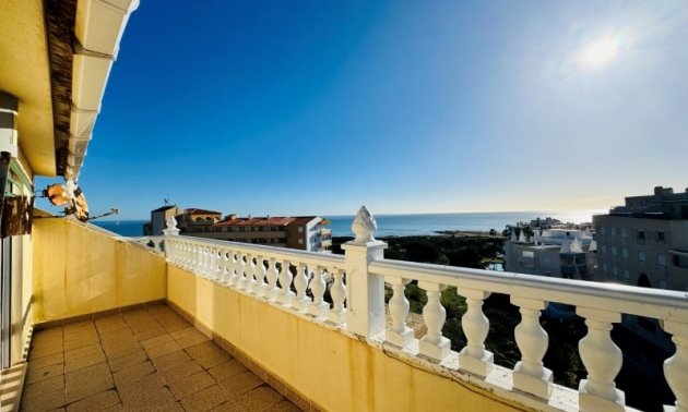 Resale - Penthouse -
Torrevieja - Alanis