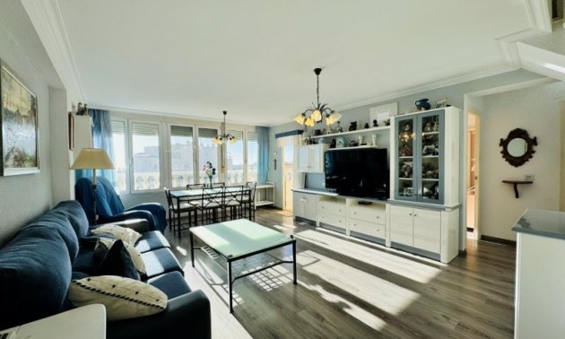 Resale - Penthouse -
Torrevieja - Alanis