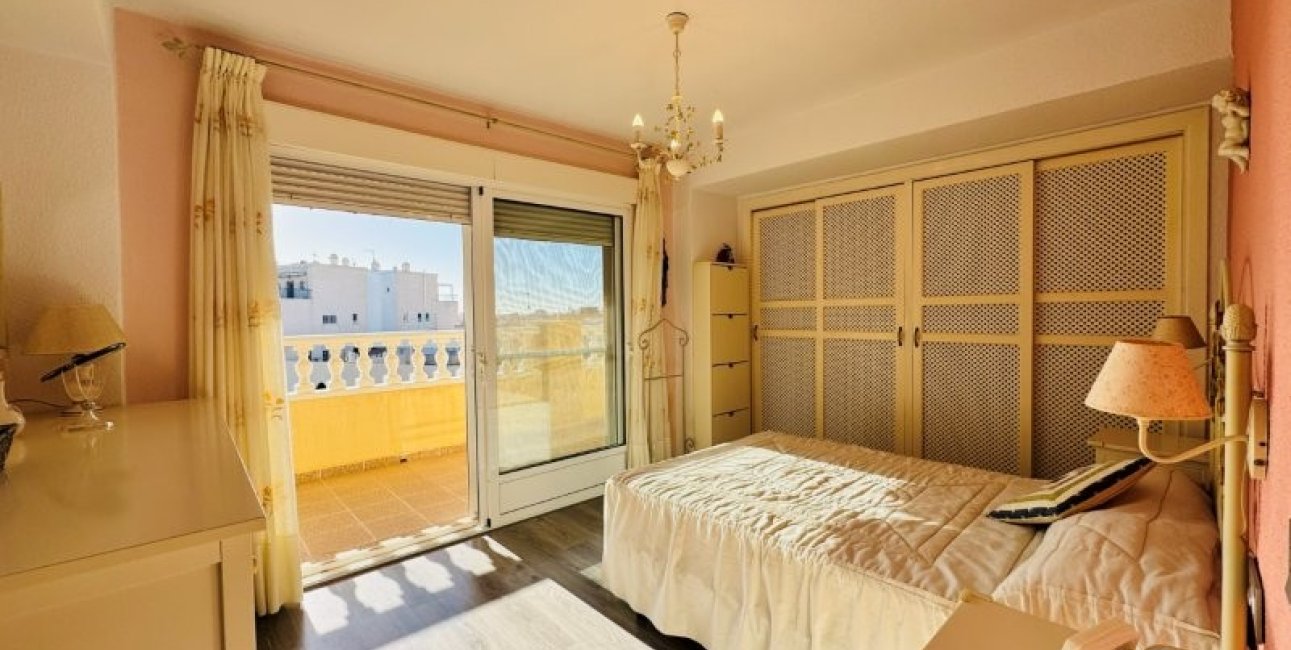 Resale - Penthouse -
Torrevieja - Alanis