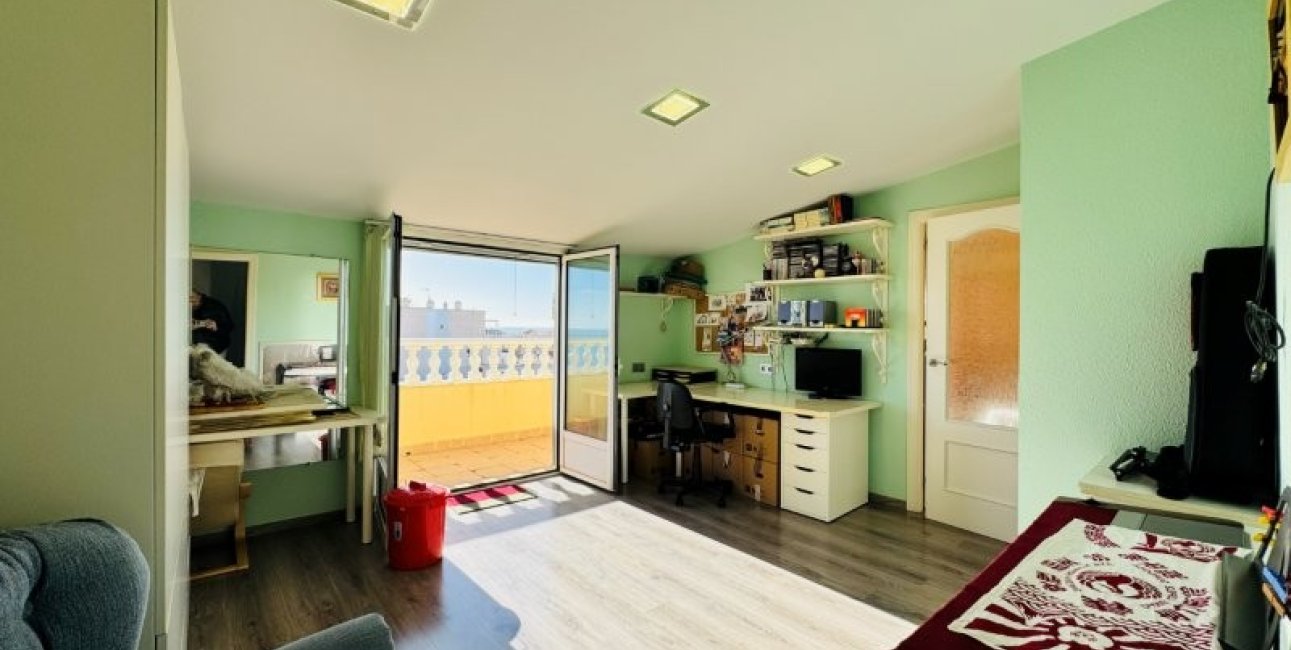 Resale - Penthouse -
Torrevieja - Alanis