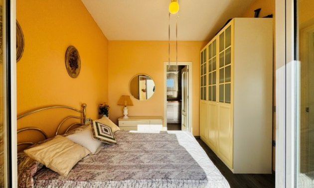 Resale - Penthouse -
Torrevieja - Alanis