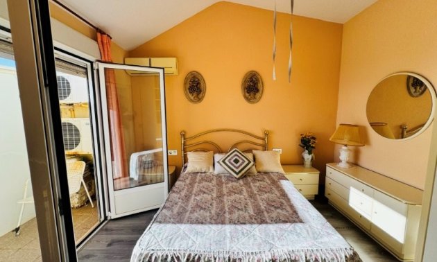 Resale - Penthouse -
Torrevieja - Alanis