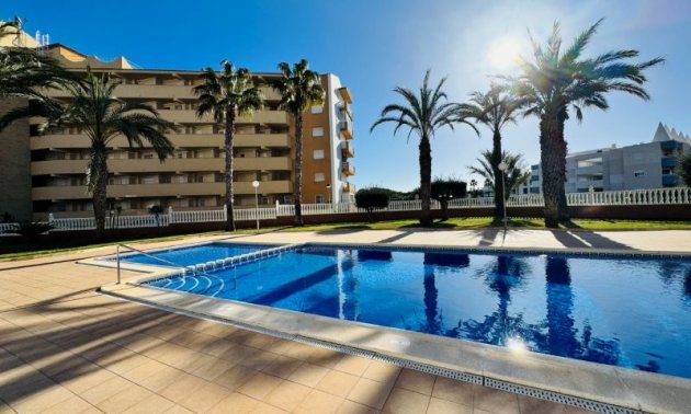 Resale - Penthouse -
Torrevieja - Alanis