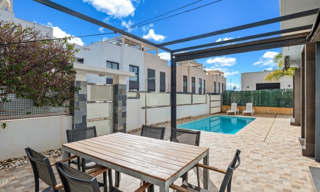 Resale - Villa -
Ciudad Quesada - La Laguna