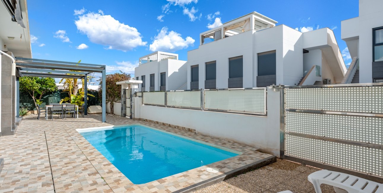 Resale - Villa -
Ciudad Quesada - La Laguna