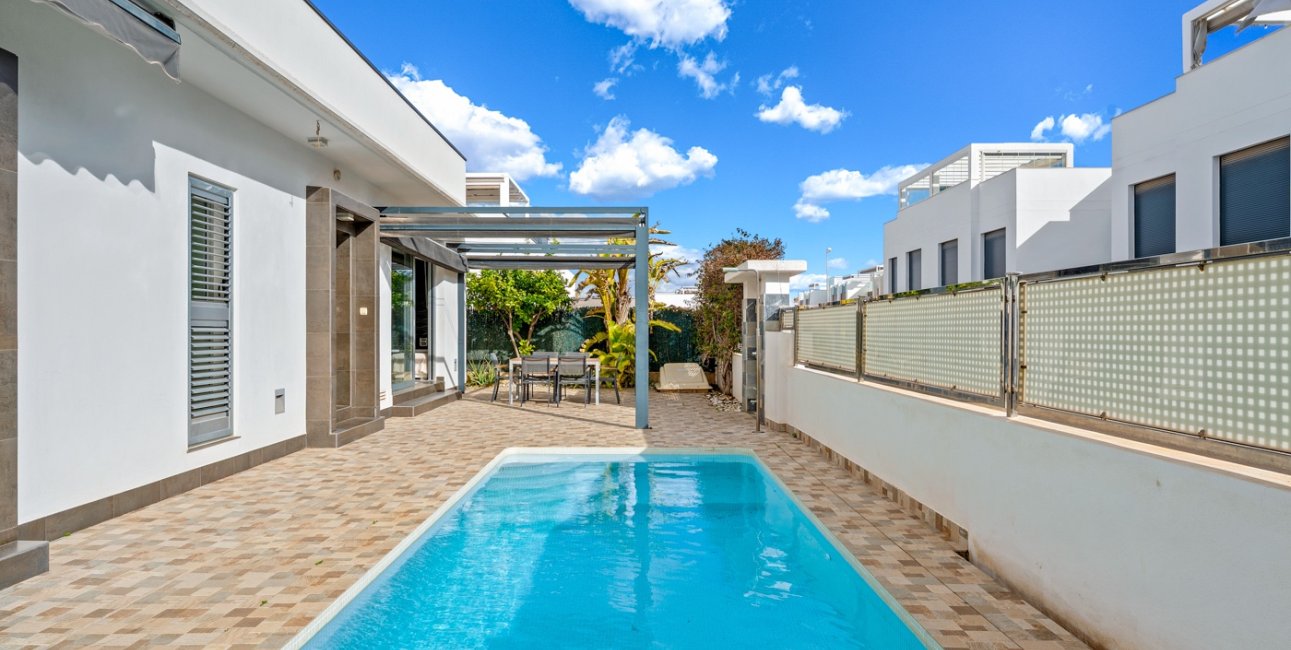 Resale - Villa -
Ciudad Quesada - La Laguna