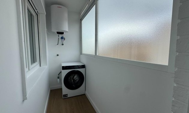 Resale - Apartment / flat -
Torrevieja - Punta prima