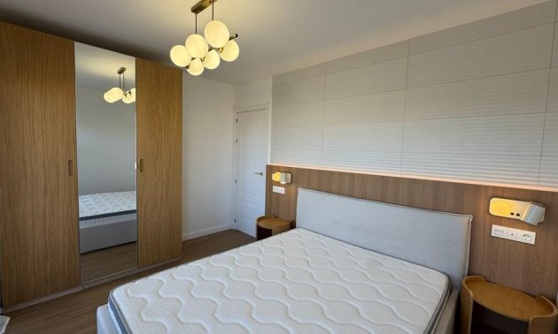 Resale - Apartment / flat -
Torrevieja - Punta prima