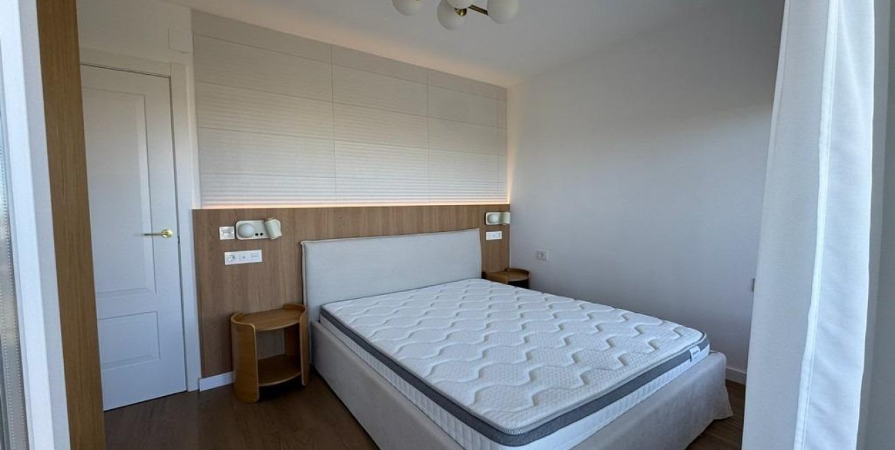 Resale - Apartment / flat -
Torrevieja - Punta prima