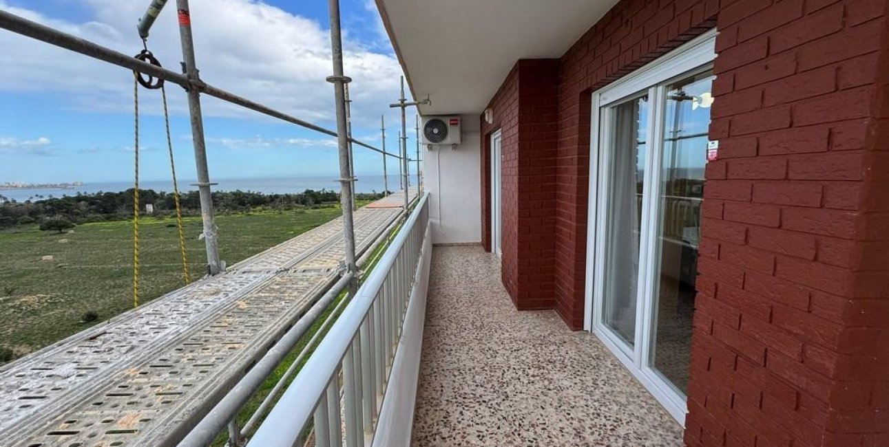 Resale - Apartment / flat -
Torrevieja - Punta prima