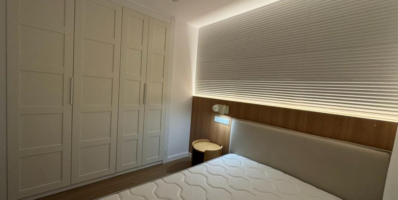 Resale - Apartment / flat -
Torrevieja - Punta prima