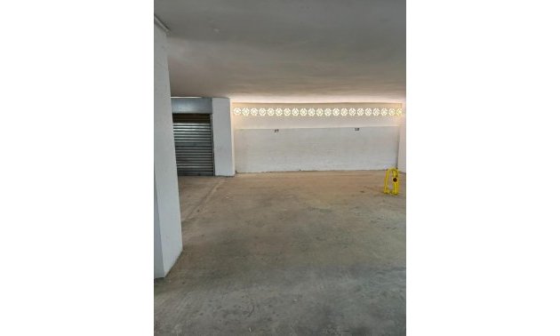 Resale - Apartment / flat -
Torrevieja - Punta prima