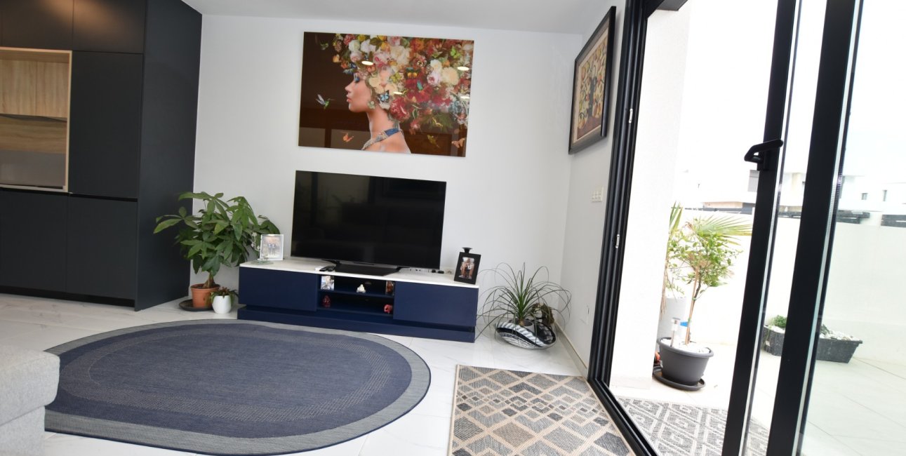 Rynek wtórny - Willa -
Los Montesinos - La Herrada