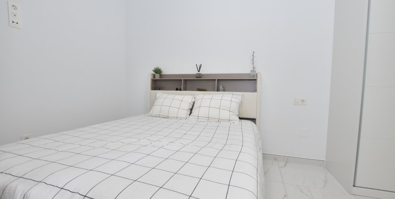 Rynek wtórny - Willa -
Los Montesinos - La Herrada