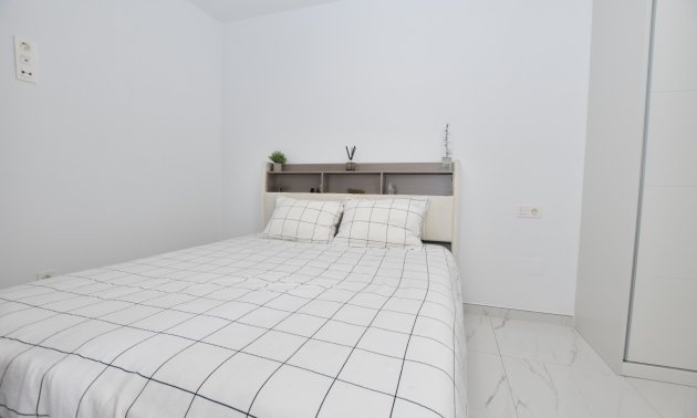 Rynek wtórny - Willa -
Los Montesinos - La Herrada