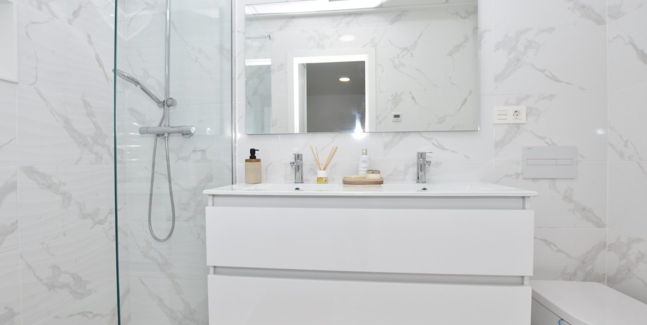 Rynek wtórny - Willa -
Los Montesinos - La Herrada