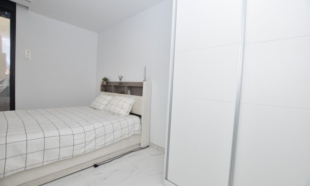 Rynek wtórny - Willa -
Los Montesinos - La Herrada