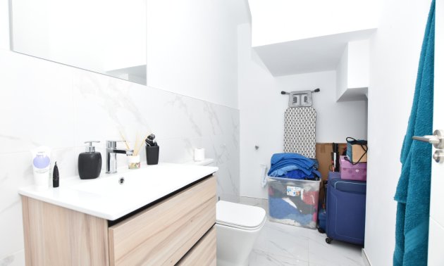 Rynek wtórny - Willa -
Los Montesinos - La Herrada