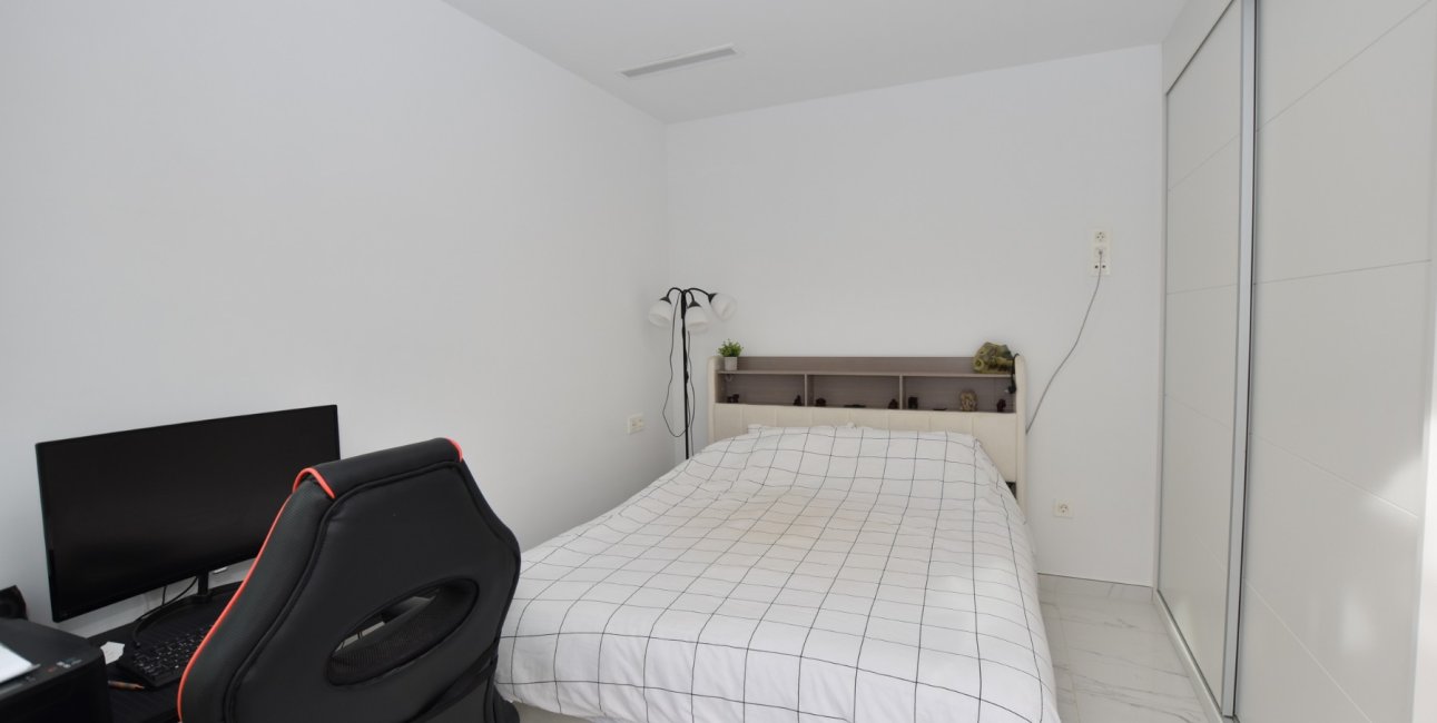 Rynek wtórny - Willa -
Los Montesinos - La Herrada