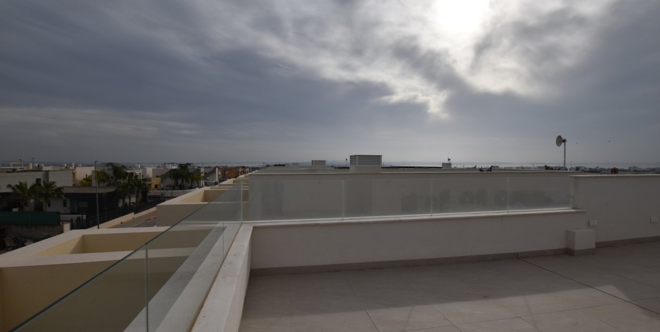 Rynek wtórny - Willa -
Los Montesinos - La Herrada