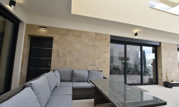 Rynek wtórny - Willa -
Los Montesinos - La Herrada