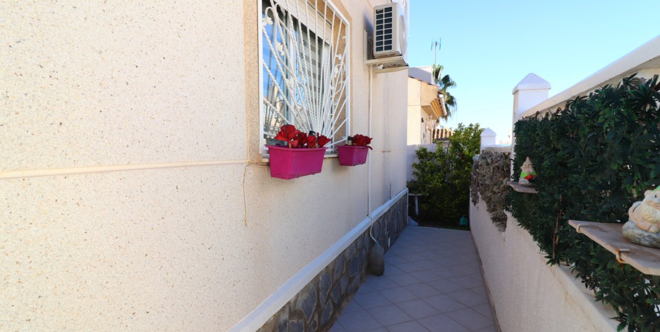 Resale - Villa -
Ciudad Quesada - Ciudad Quesada - Town