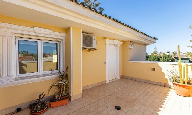 Reventa - Villa -
Torrevieja - Torreta florida